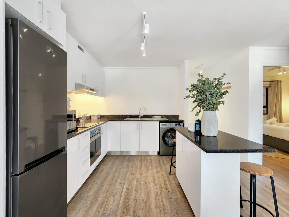 Castle Rock Apartment with Table Mountain Views (29916)