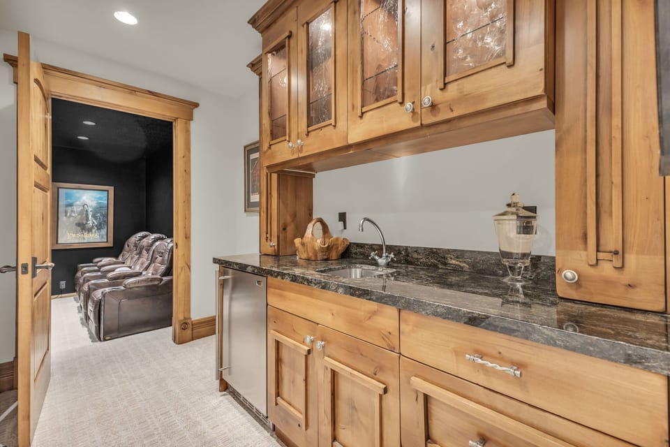 Wet bar