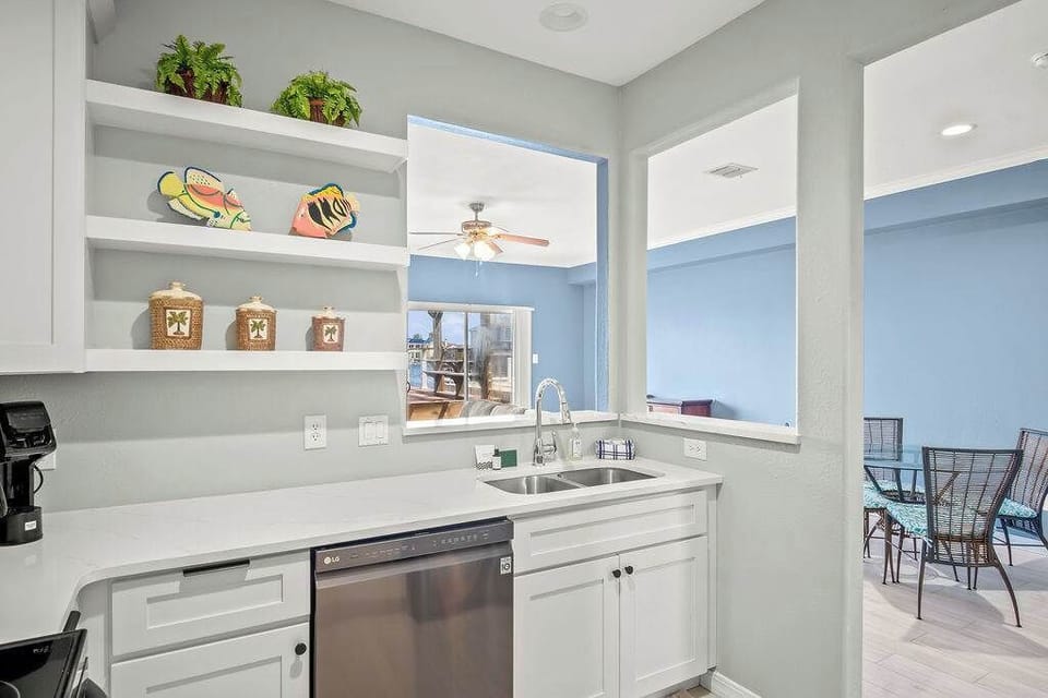 The perfect recipe for a great getaway: amazing company, good food, and this kitchen.