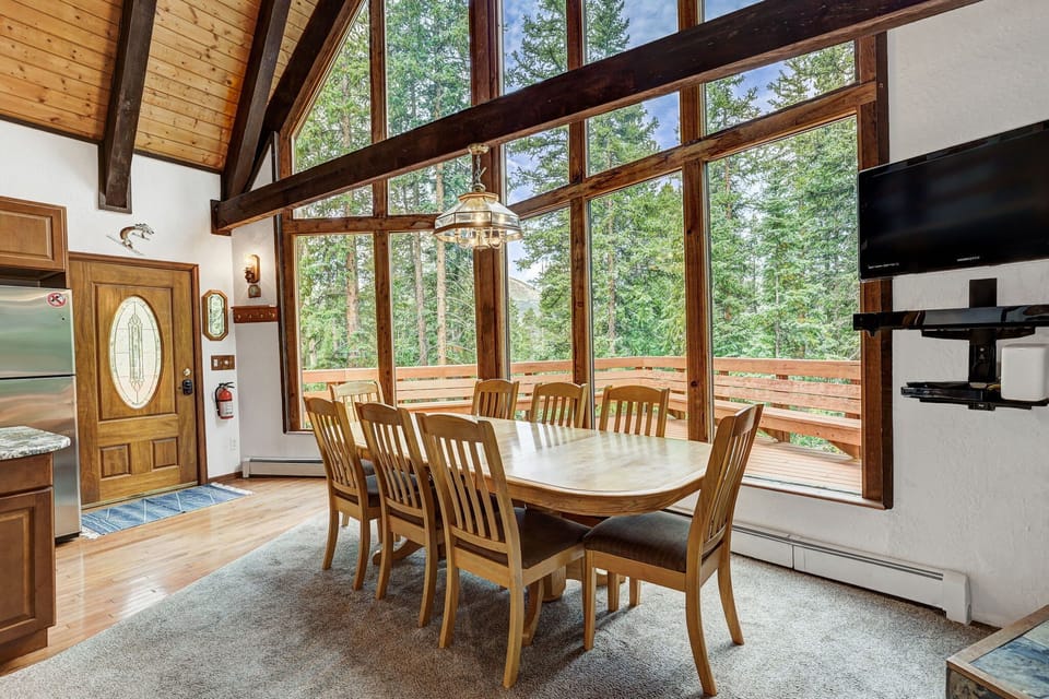 Dining for 8 at this table with a view 