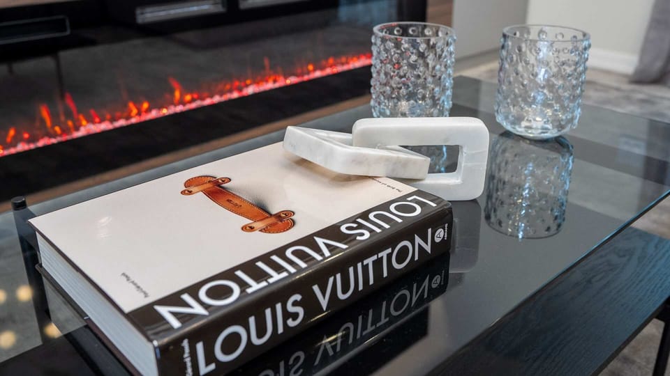 Living Room Decor and Fireplace