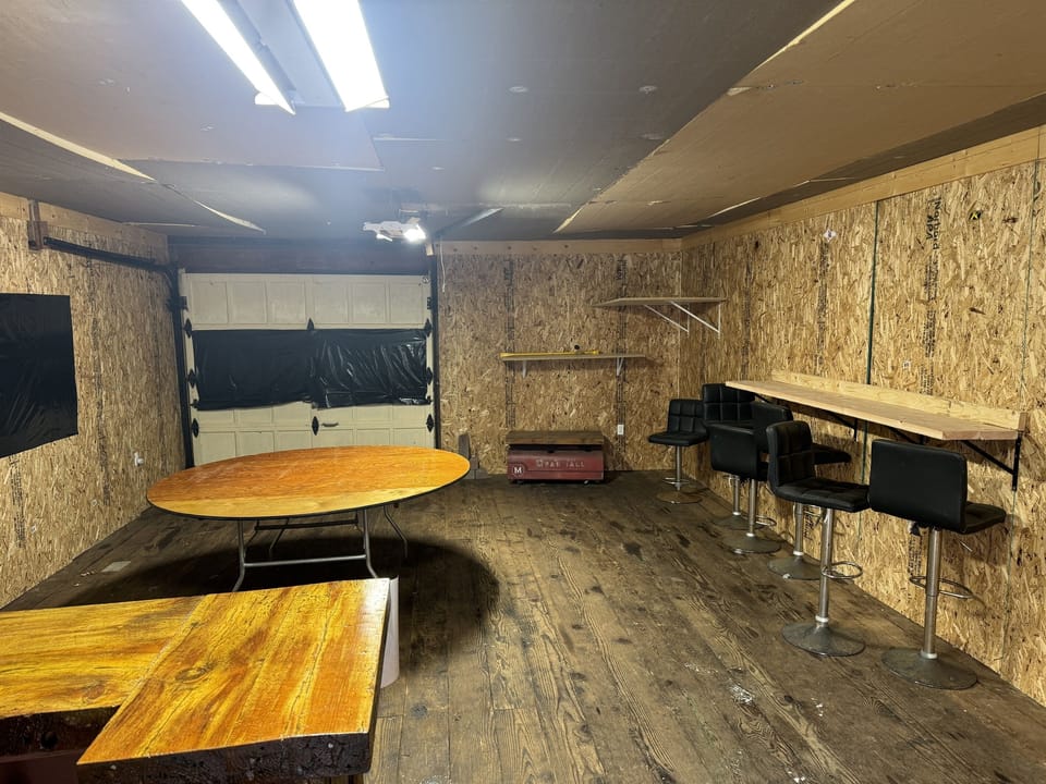 Poker table