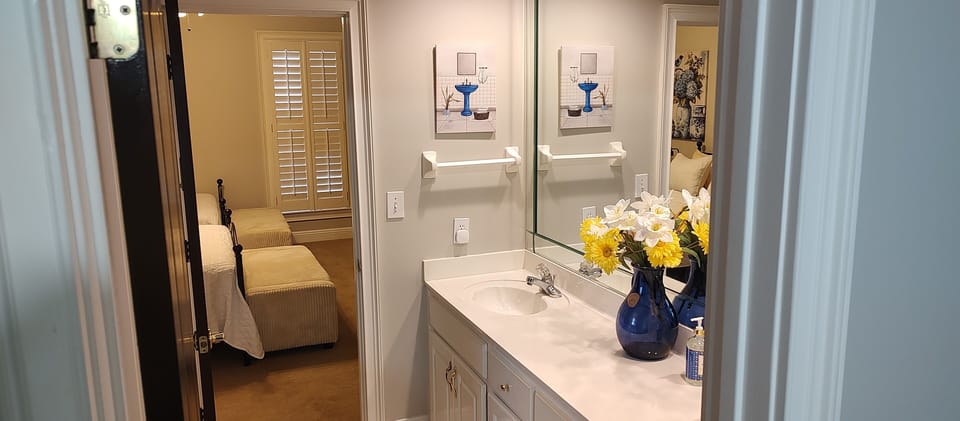 bathroom number four Jack and Jill