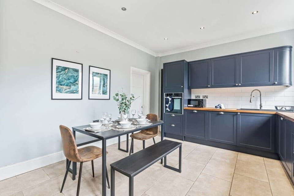 Where functionality meets elegance — perfect for every dish. The heart of the home, with space for every flavor