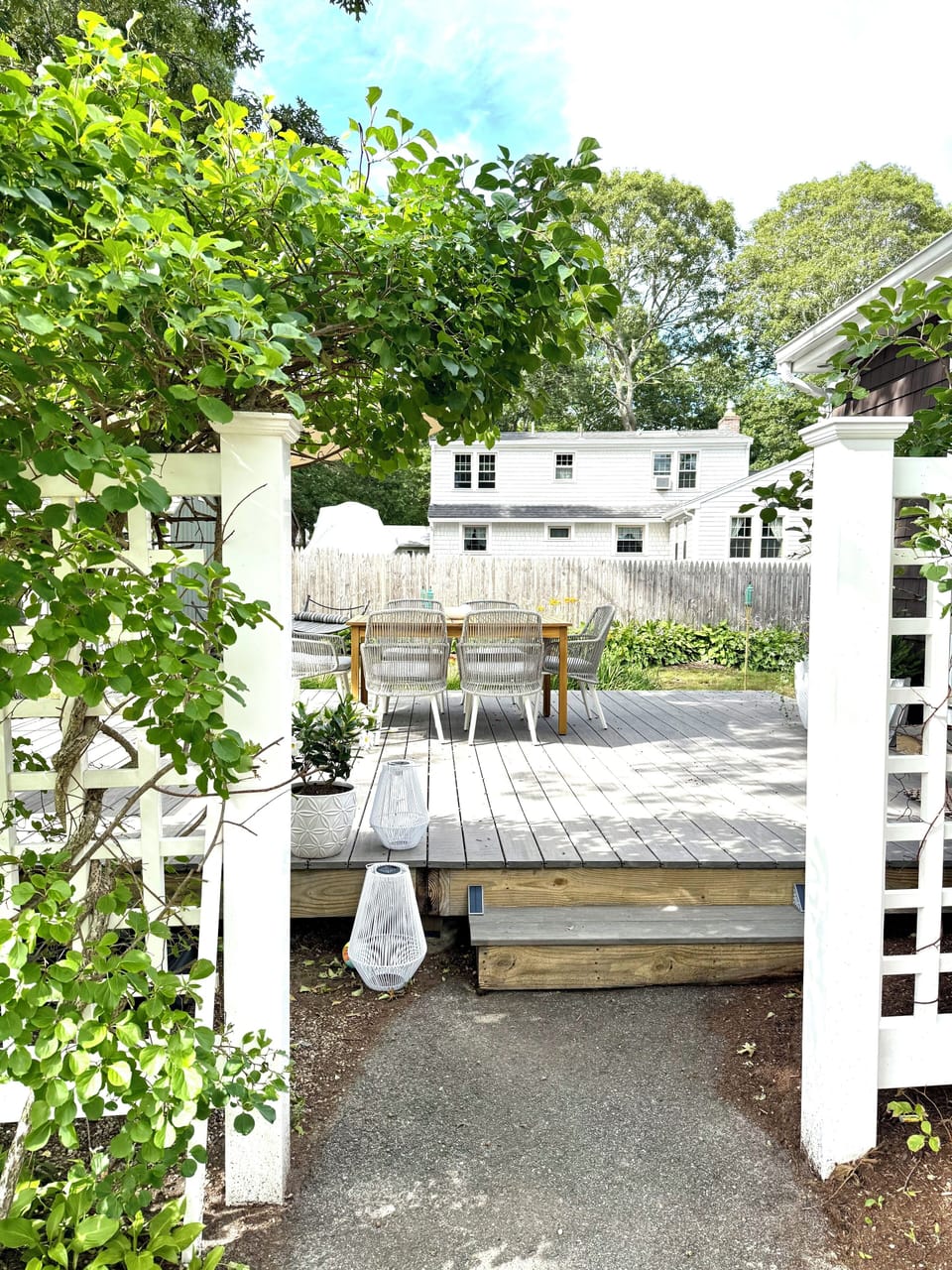 Outdoor dining