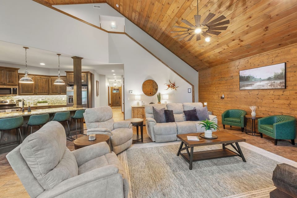 Welcome to Emerald Cove Lodge!