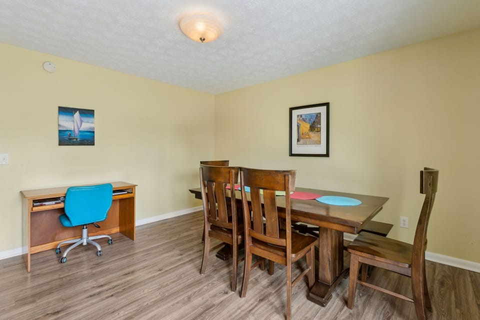 There's a desk available in the dining area