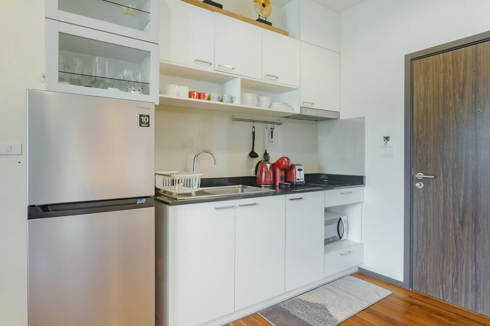 D401 Title Rawai Beach Front 2 Bedroom Apartment (6369)