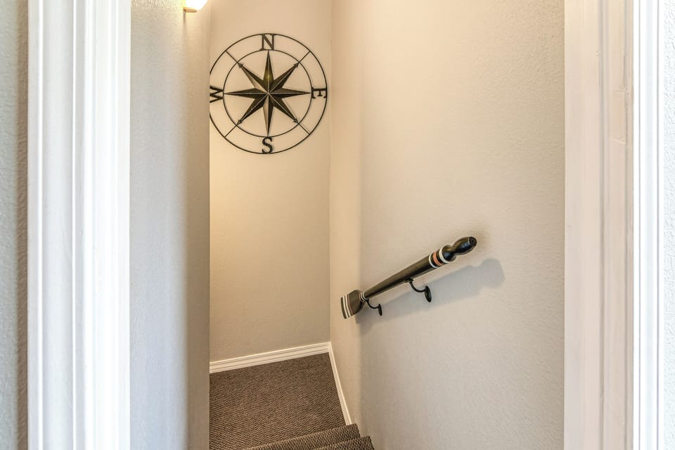 Staircase | 2nd Floor