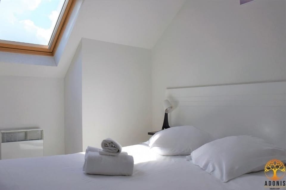 Double bed