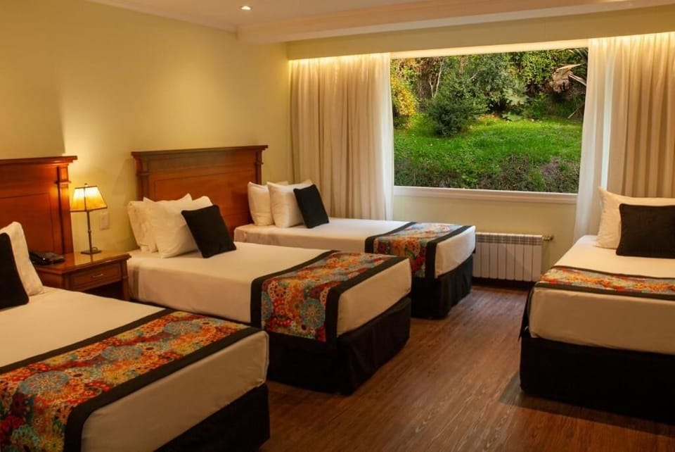 Unit with Twin Beds