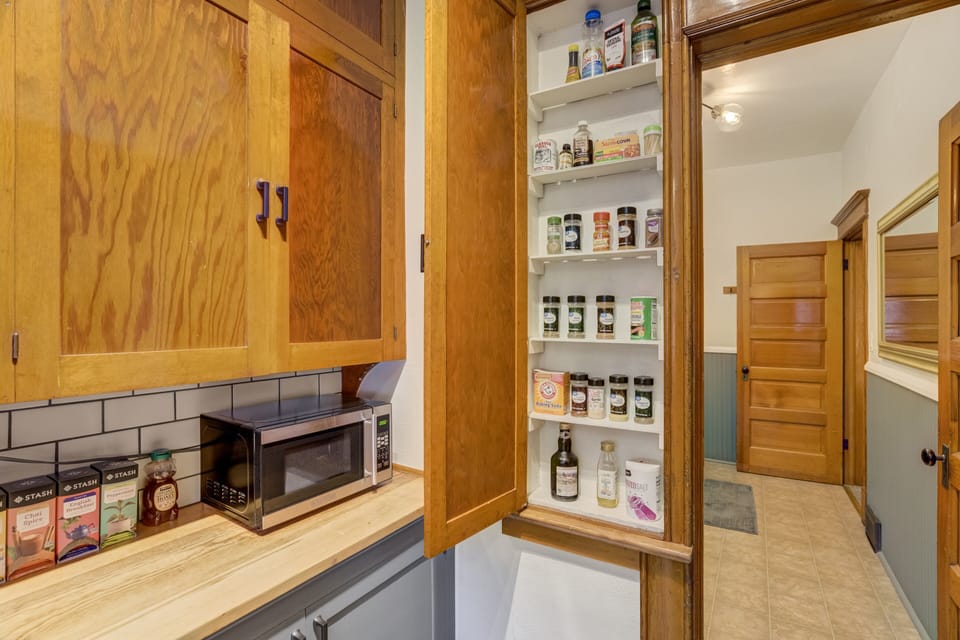 Plenty of counter space to whip up your favorite meals! Some spices available for your use!