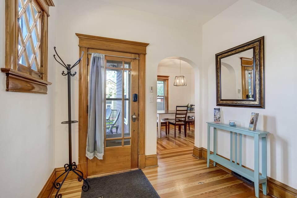 Entry to the home