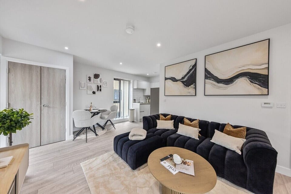 Living Room / Lounge