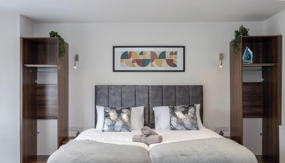 Super king bed