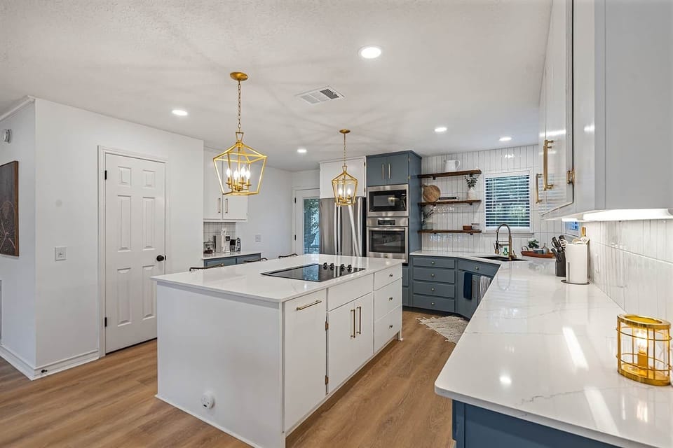 Fully Renovated Kitchen