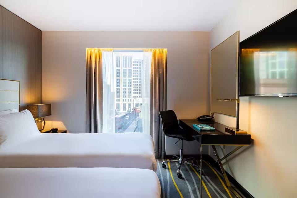 Unit with 2 Twin-size beds