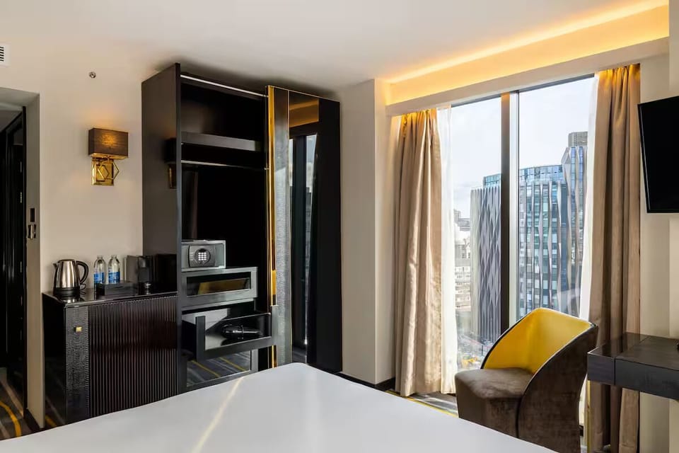 In-room amenities