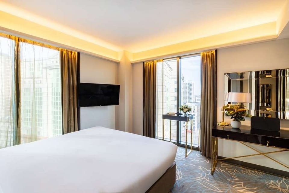 Unit with King size bed