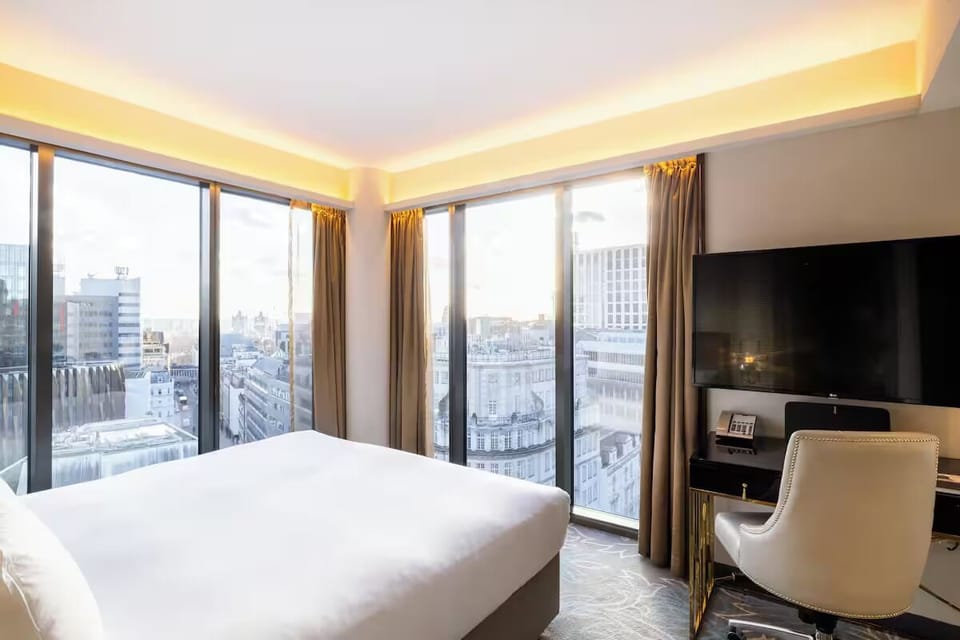 Unit with King size bed