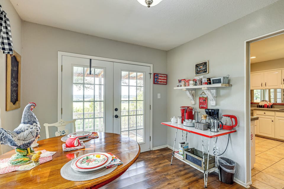 Dining Nook | Coffee Bar | Drip & Keurig Coffee Makers | French Press