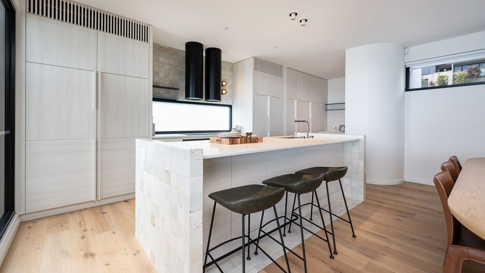 kitchen breakfast bar