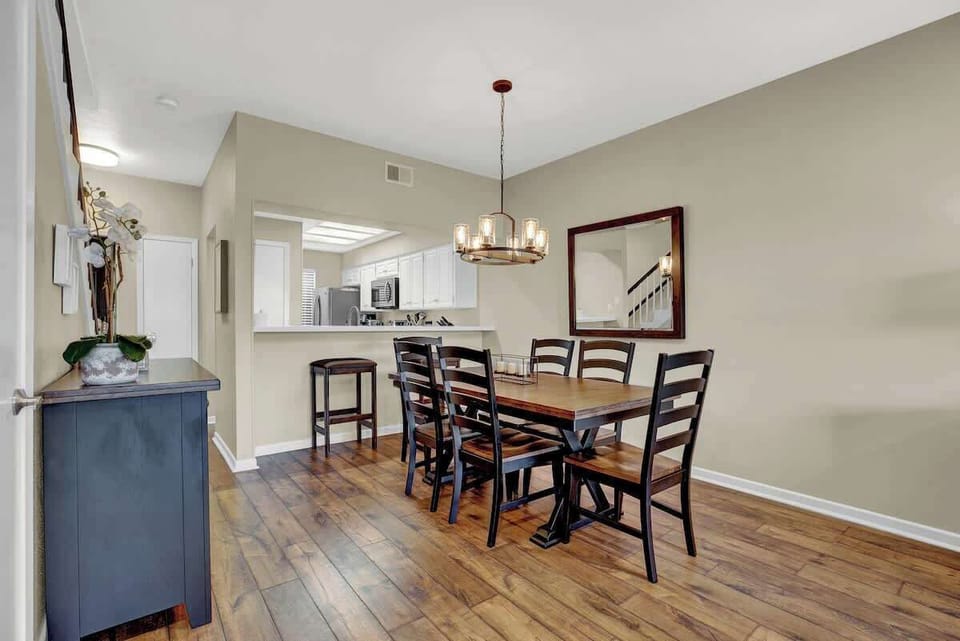 Dinning Table