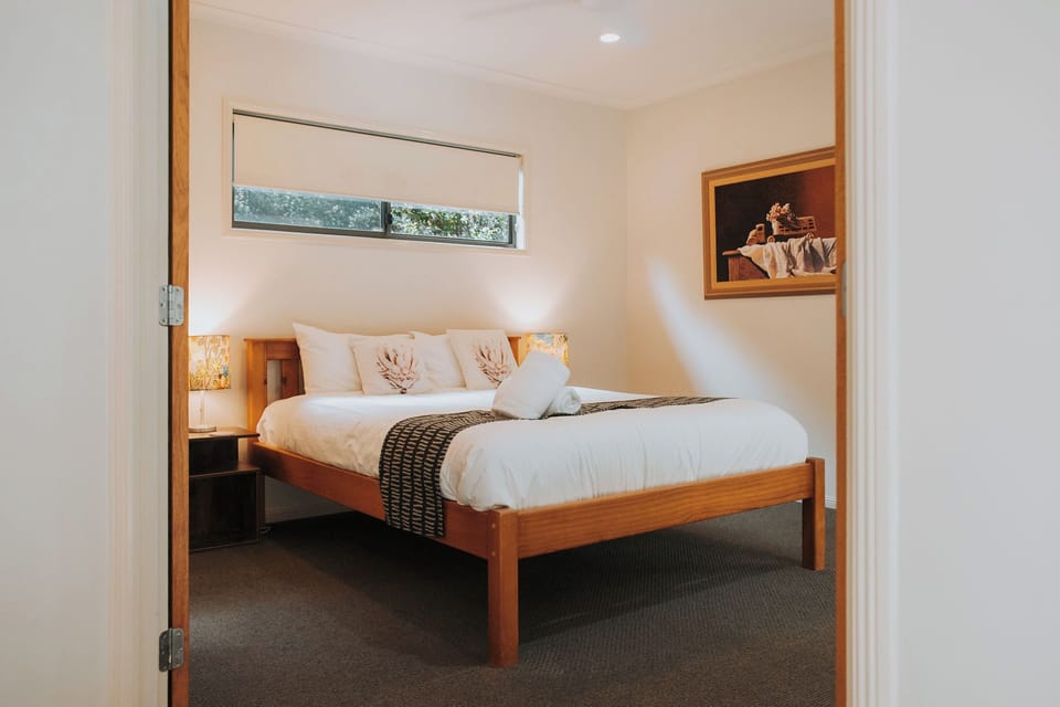 Queen bed