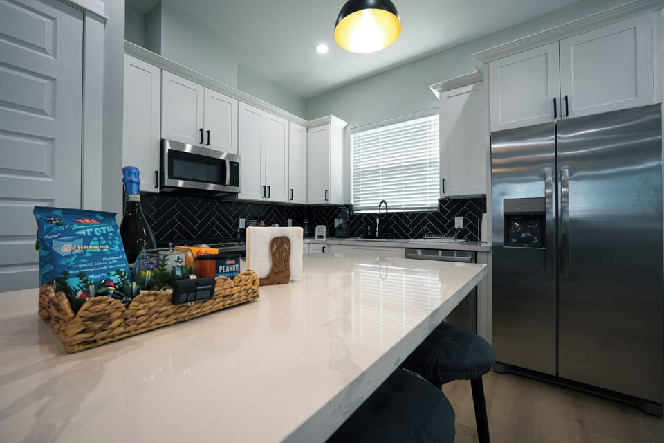 Bright Space Rodeo kitchen, sleek and functional