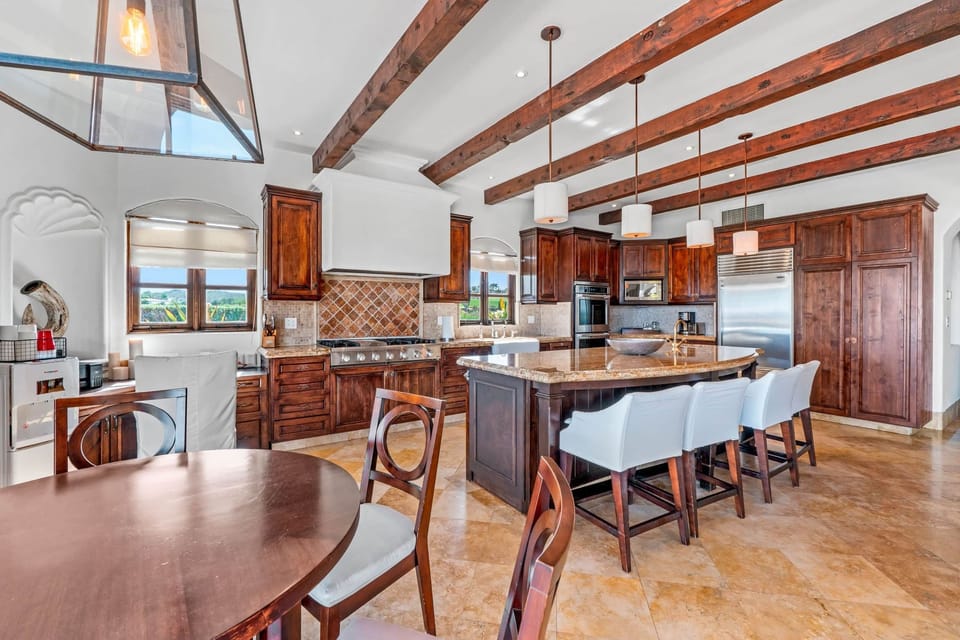 18 CM Kitchen