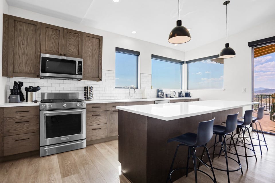 Kitchen with plenty of counter space