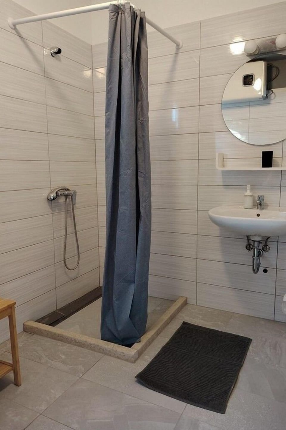 Bathroom 2
