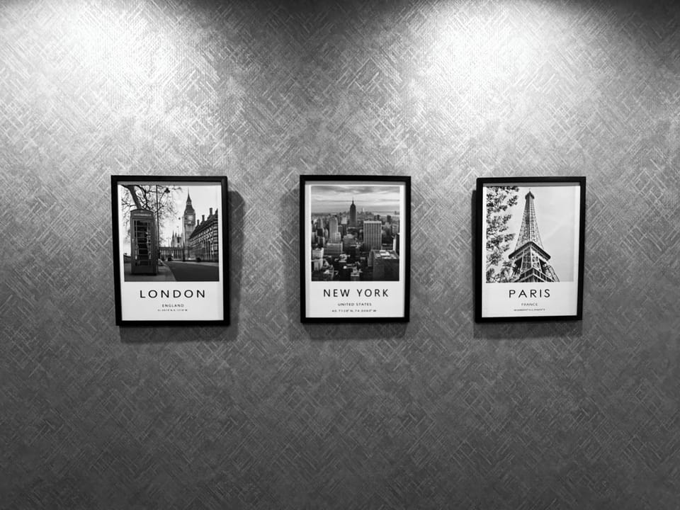 Frame Wall