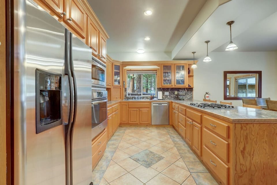 Open concept fully stocked kitchen