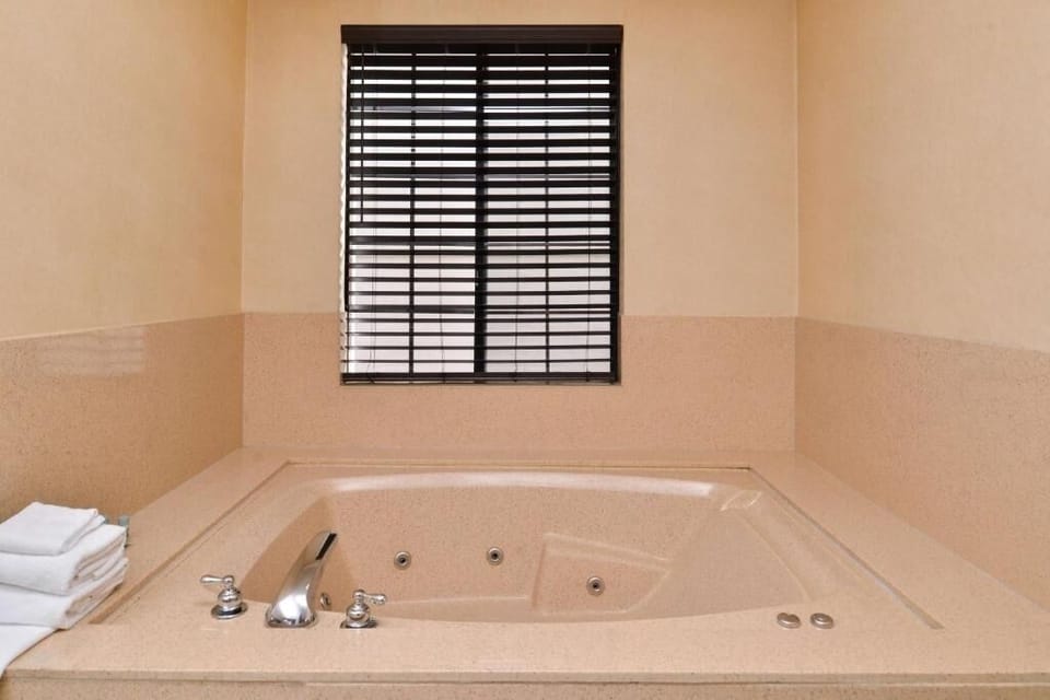 Tub