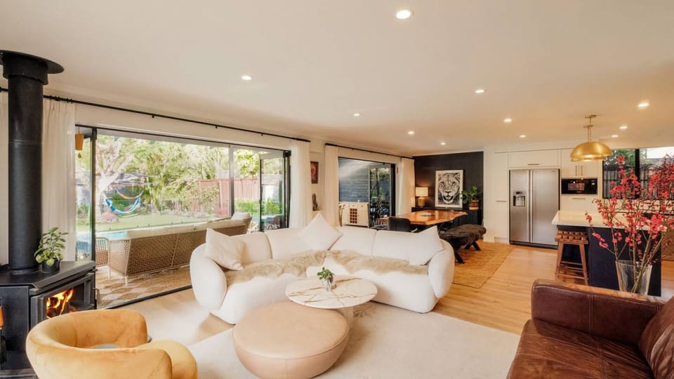 Light-filled living with soft neutral textures