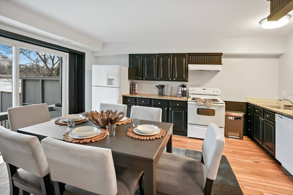 Full kitchen and dining area for group meals