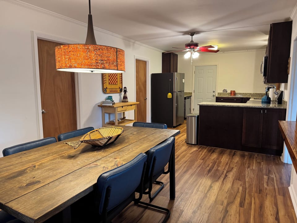 Dining Room & Kitchen