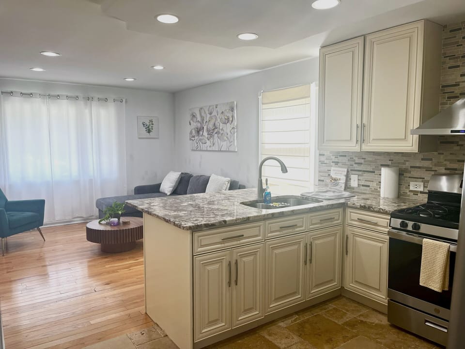 Living/kitchen
