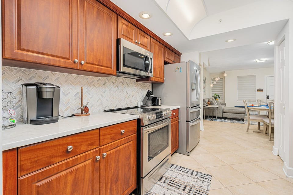 Fully Stocked Kitchen