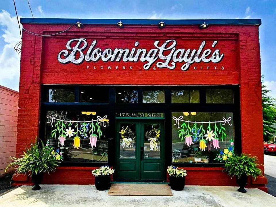 Private studio entrance located on the west side of BloomingGayle's!