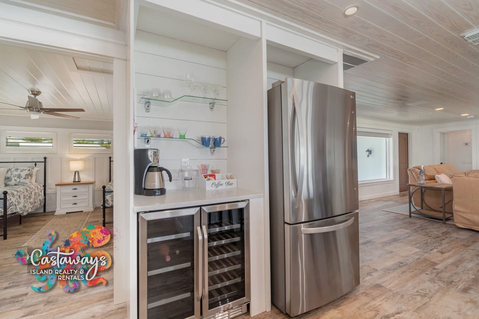 Kitchen - Coffee Bar