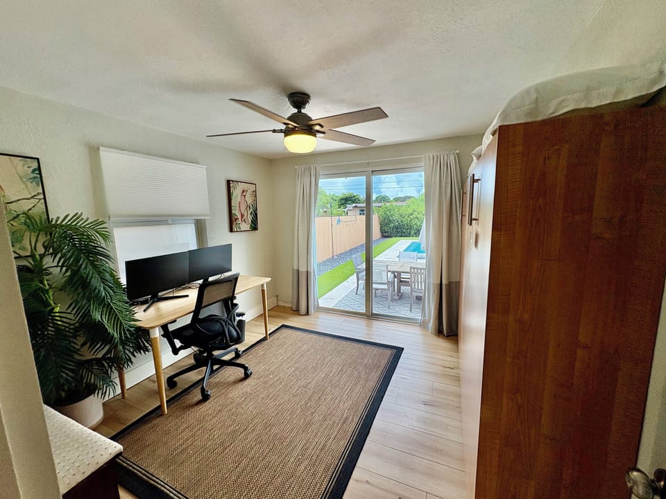 third bedroom with murphy bed
