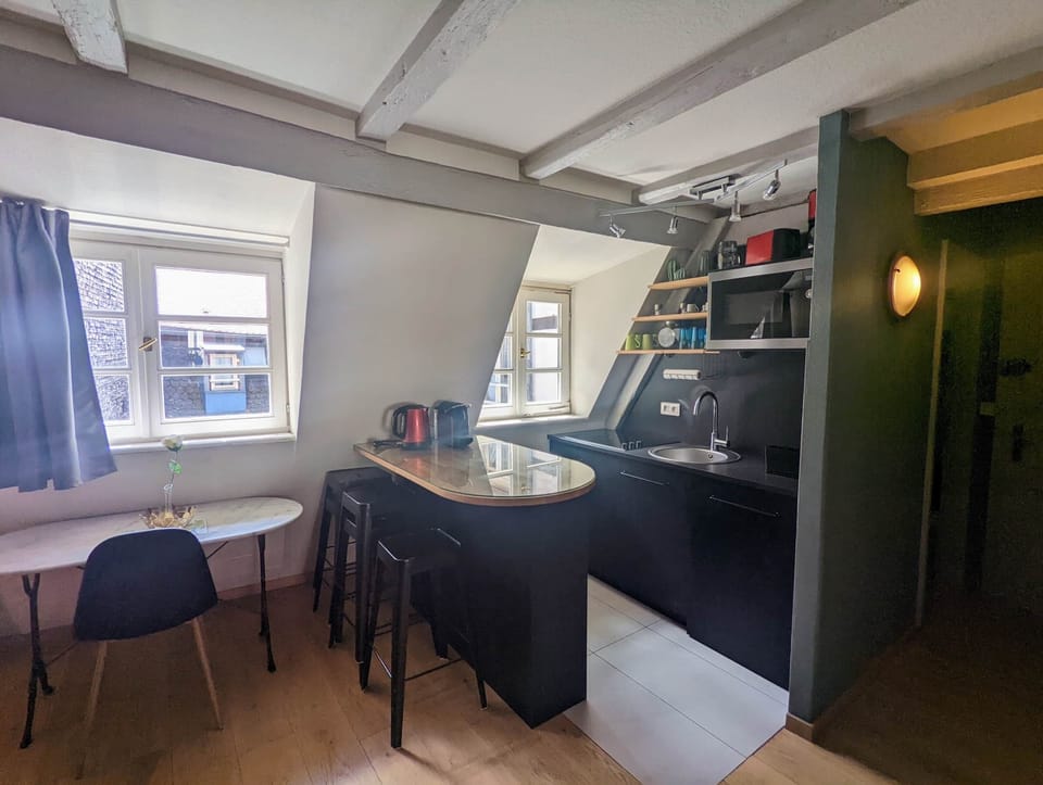 CityCosy  Strasbourg Authentic quai des Bateliers