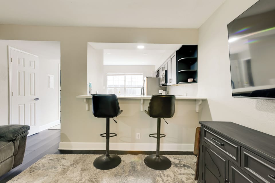 Bar Seating | 1st Floor
