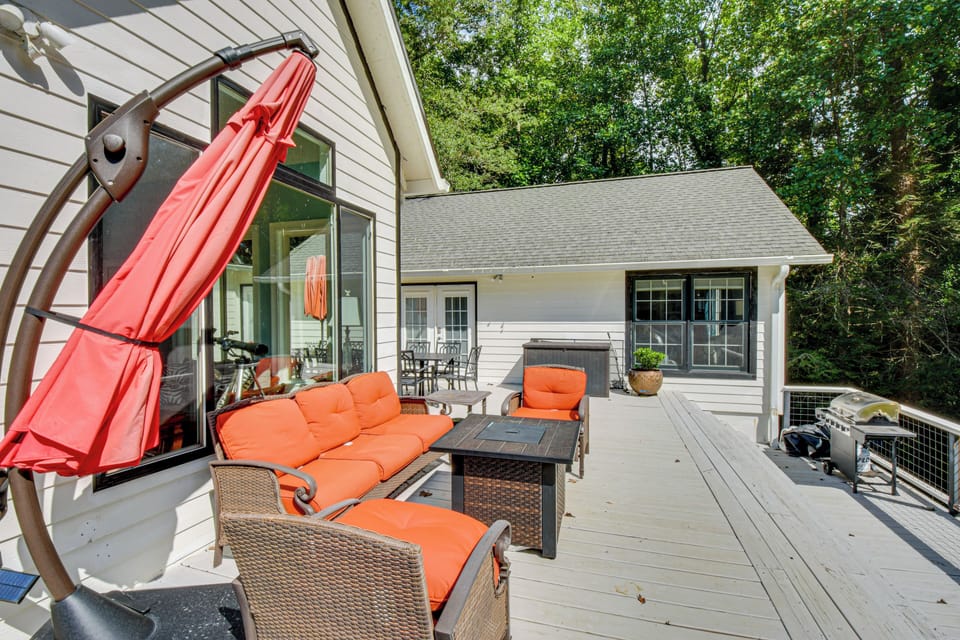 Deck | Gas Fire Pit | Gas Grill