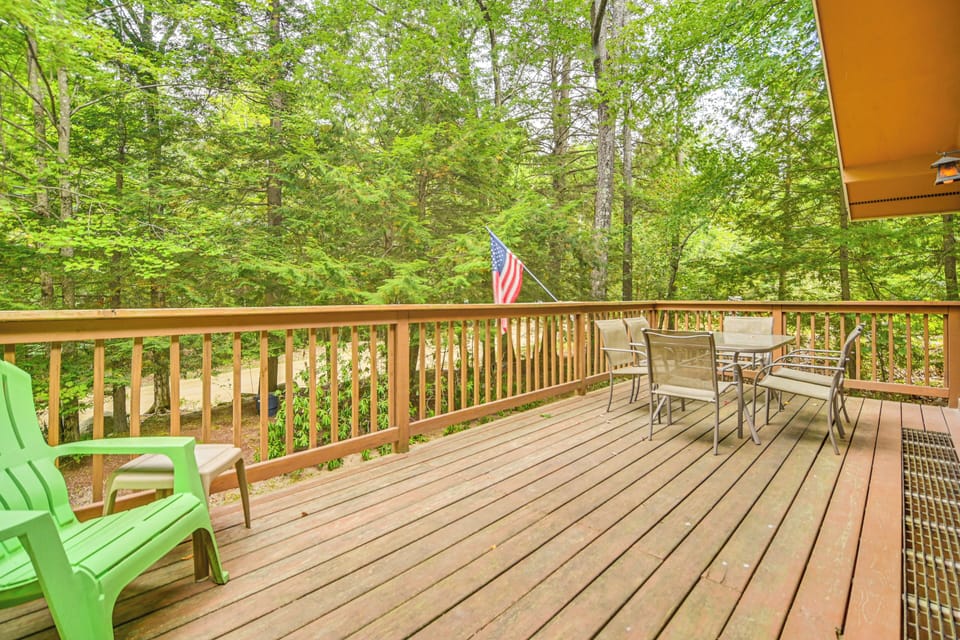 Madison Vacation Rental | 3BR | 2BA | 1,586 Sq Ft | 2 Small Steps to Enter