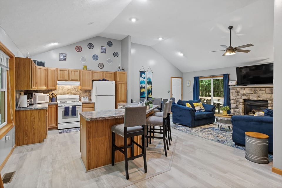 Open living/dining/kitchen for entertaining 