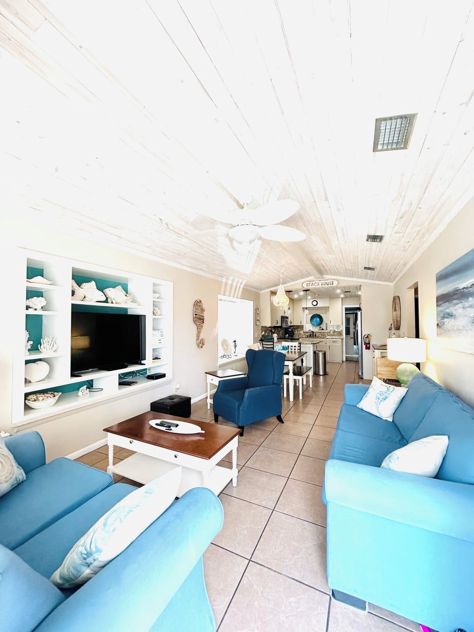 Living/dining area.