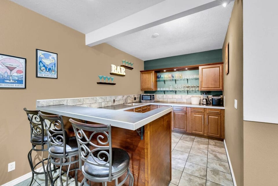 Pour a glass and settle into a state of relaxation and connection around the downstairs bar
